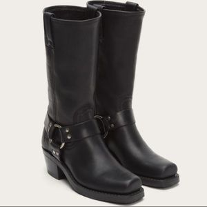 Women’s FRYE Harness 12R Boots (6.5)